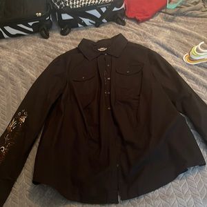 Ladies Harley-Davidson embroidery dress shirt.